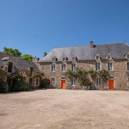 Manoir Le Cosquer Hébergement de vacances Pommerit-le-Vicomte